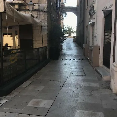 Corte Mercantile Апартаменты Бари